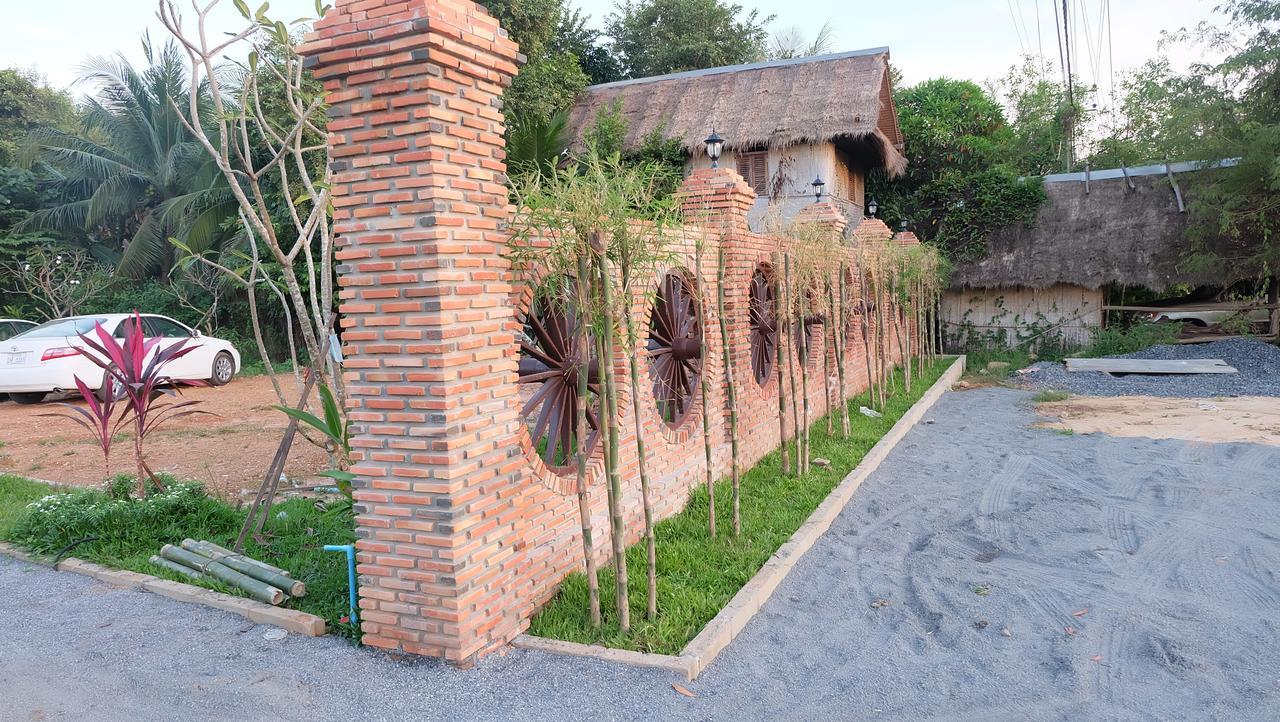 Bamboo Bungalow Kampot Exterior photo