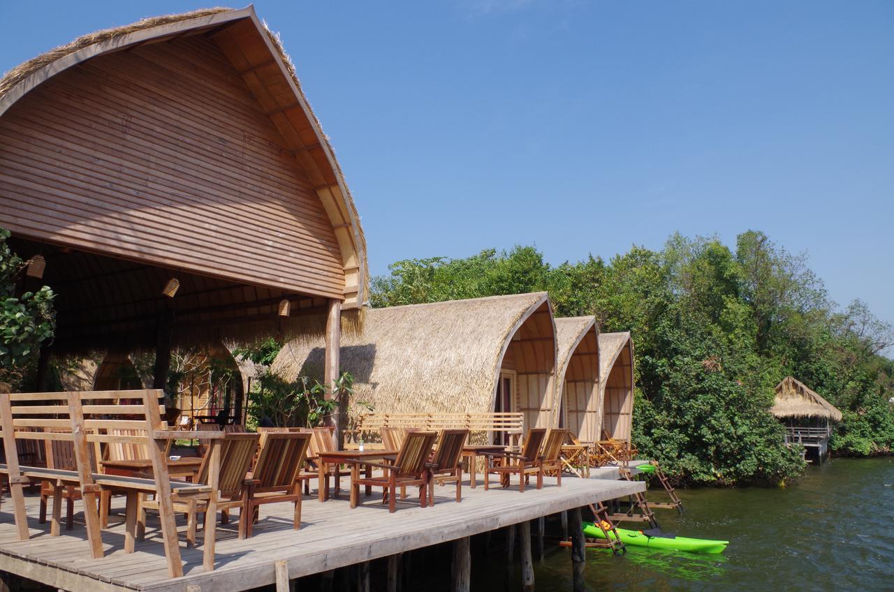 Bamboo Bungalow Kampot Exterior photo
