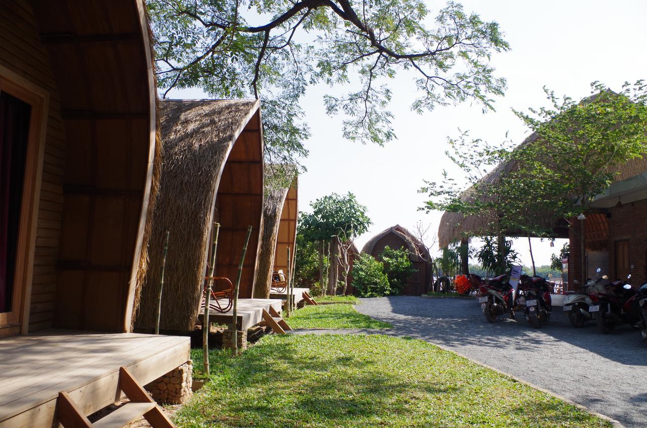 Bamboo Bungalow Kampot Exterior photo